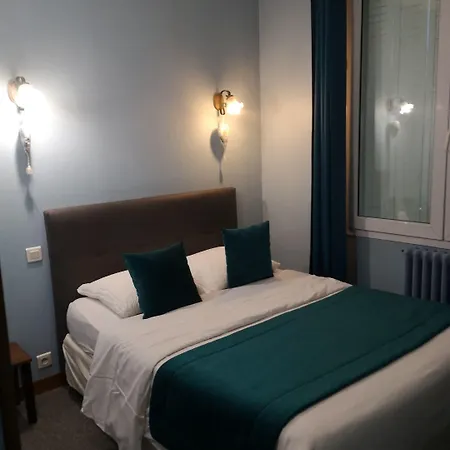 Le Memphis Hotel 2*