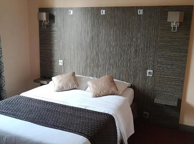 Szálloda Le Memphis Poitiers